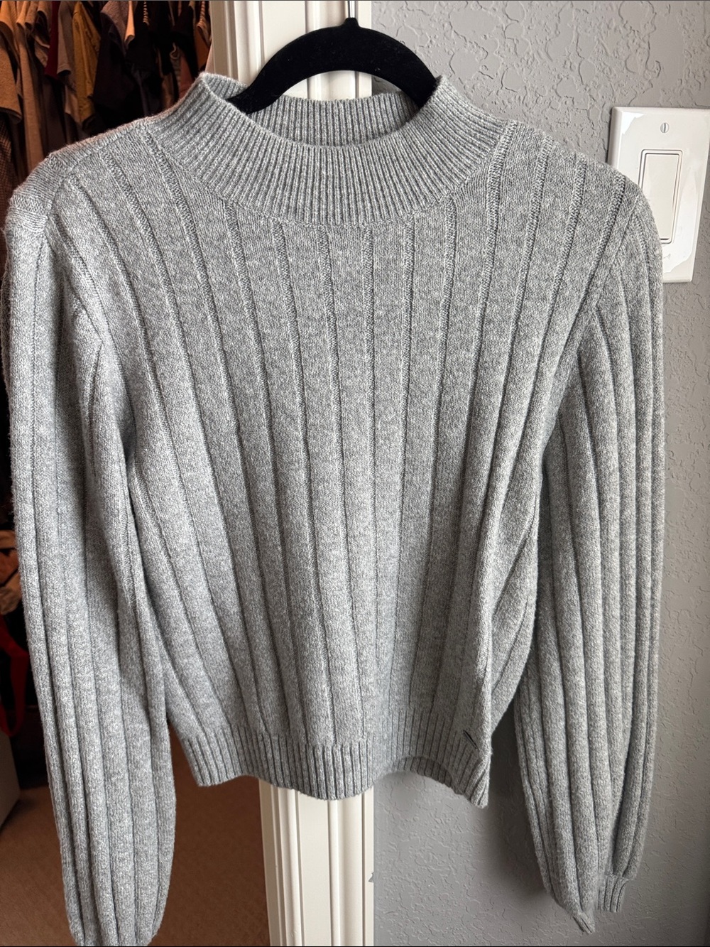 Hollister Gray Ribbed Mock-Neck Sweater